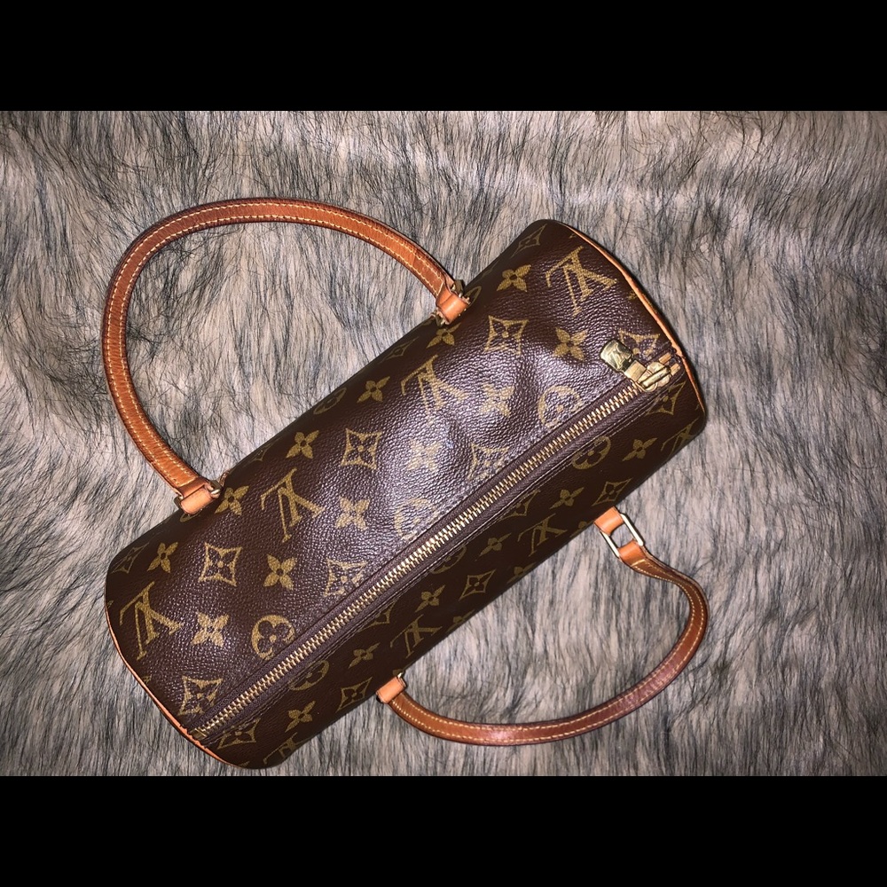 louis-vuitton papillon 26 Mini Pochette